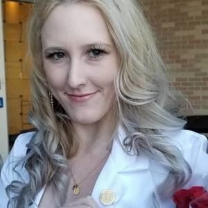 Meet your Posher, Macey